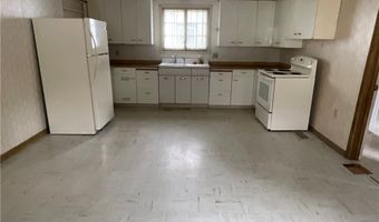 17 Caroline St, Albion, NY 14411