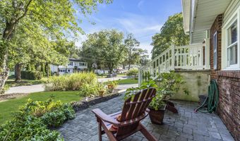 29 Pheasant Dr, Bayville, NJ 08721