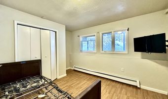 8040 Opal Cir, Anchorage, AK 99502