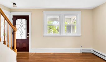 29 Firglade Ave, East Providence, RI 02915
