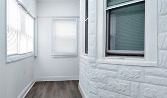 22 E 44TH St, Bayonne, NJ 07002