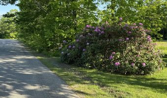 288 Cross Rd, Avon, ME 04966