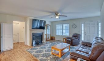 51 LULU Ln, Dover, DE 19901