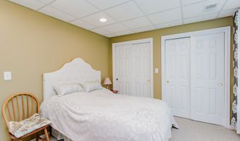 3 BLACKWOLF Ct, Algonquin, IL 60102