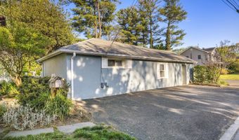 140 Leonardville Rd, Belford, NJ 07718