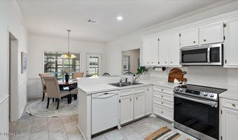 107 Pavilion Dr, Brandon, MS 39042