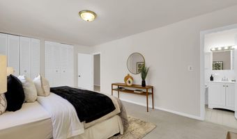 10661 MONTROSE Ave 202, Bethesda, MD 20814