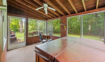620 Riverside Dr, Cheshire, CT 06410