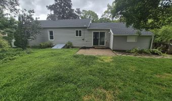 2 Dixon Rd, Danbury, CT 06811