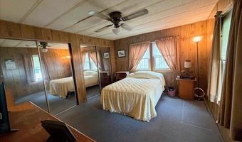 6 New St, Beacon Falls, CT 06403