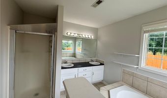 927 Jasara Cir, Baldwin City, KS 66006