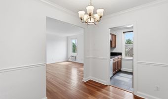 906 S WASHINGTON St S 307, Alexandria, VA 22314