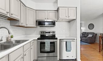 2571 Willow Dr, Arnold, MO 63010