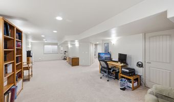 914 N 400 W, Centerville, UT 84014