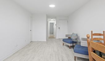 1581 N COLONIAL Ter 201-X, Arlington, VA 22209