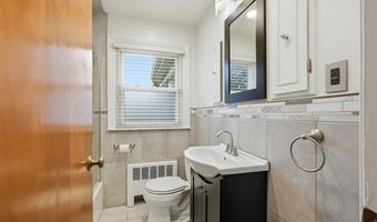 6354 Shenandoah Ave, Allen Park, MI 48101