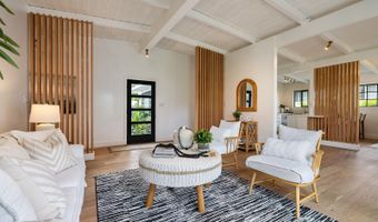 114 Kaelepulu Dr, Kailua, HI 96734