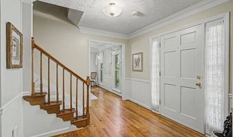 4802 Thornwood Dr, Acworth, GA 30102