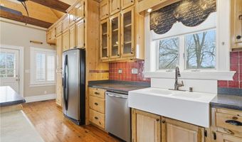 880 Johnstonville Rd, Barnesville, GA 30204