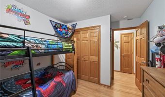 651 Randall Dr, Anoka, MN 55303