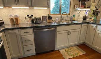 430 SUNSET Dr, Antigo, WI 54409