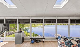 36 E Canal St, Alloway, NJ 08001
