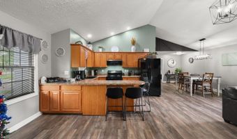 110 Farrar Dr, Aurora, IN 47001