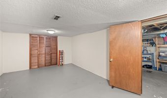 7206 SW 14th St, Des Moines, IA 50315