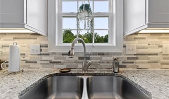 1385 Robins Nest Dr, Asheboro, NC 27203