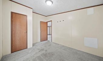 280 San Antonio River Dr, Adrian, MI 49221