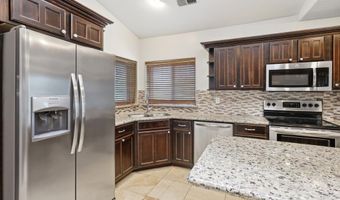 33651 S TOPAZ Rd, Black Canyon City, AZ 85324