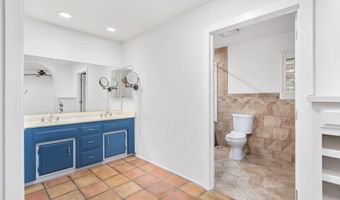 728 Rainbow Hills Rd, Fallbrook, CA 92028