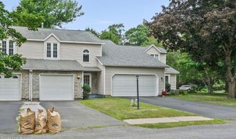 5 Woodside Dr, Albany, NY 12208