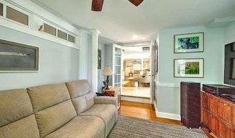 46 Channing Rd, Narragansett, RI 02882