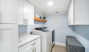 744 SPANISH MAIN Dr, Apollo Beach, FL 33572