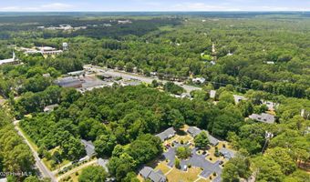 906 Cedar Ct, Aberdeen, NC 28315