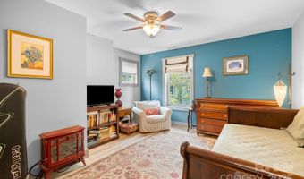 37 Bryant St, Asheville, NC 28806