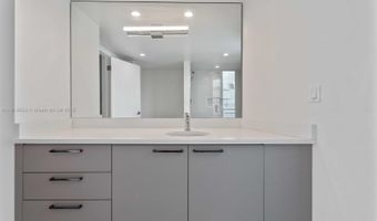 1150 101st St PH 702, Bay Harbor Islands, FL 33154