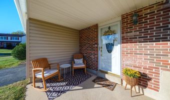 4 HAWKINS Ct, Bear, DE 19701