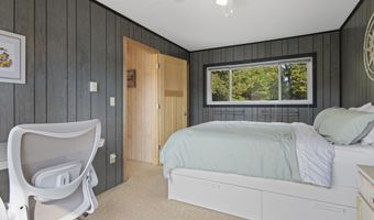 16560 Starke Rd, Arcadia, MI 49613