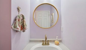 14 Abbey Rd, Brentwood, NH 03833