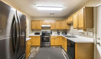 853 Parkview, Macon, GA 31211