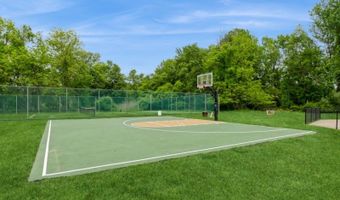 182 Dakota Dr, Andover, NJ 07848