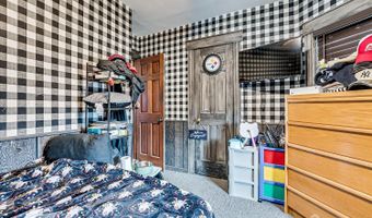 25 Homestead Ave, Avenel, NJ 07001