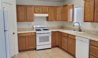 652 Holly St, Bullhead City, AZ 86442