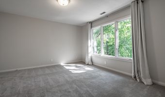 10571 Chatham Ct, Carmel, IN 46032