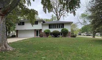 1609 Gateway Dr, Albert Lea, MN 56007