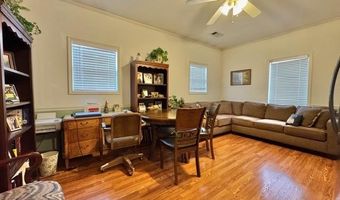 306 Hickory Ln, Batesville, MS 38606