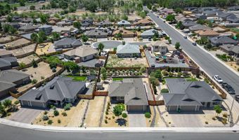 2203 Windrow Dr, Fernley, NV 89408