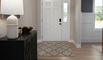 301 Glassmine Trl 48, Aberdeen, NC 28315